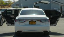 Load image into Gallery viewer, 15 Passenger Lincoln Continental Limousine - NY Wine Tours
