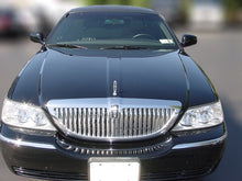 Load image into Gallery viewer, 12 Passenger Lincoln Limousine - NY Wine Tours
