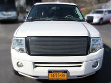 Load image into Gallery viewer, 20 Passenger Ford Expedition Limousine - NY Wine Tours

