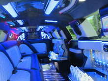 Load image into Gallery viewer, 13 Passenger Chrysler 300 Limousine - NY Wine Tours
