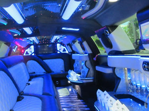 13 Passenger Chrysler 300 Limousine - NY Wine Tours