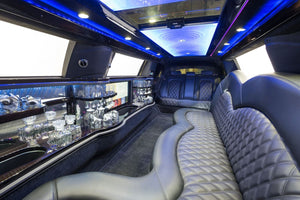 10 Passenger Lincoln Continental Limousine - NY Wine Tours