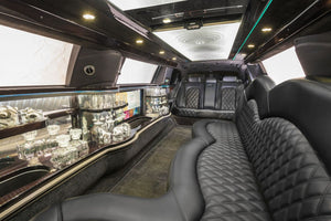 10 Passenger Lincoln Continental Limousine - NY Wine Tours