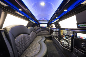10 Passenger Lincoln Continental Limousine - NY Wine Tours